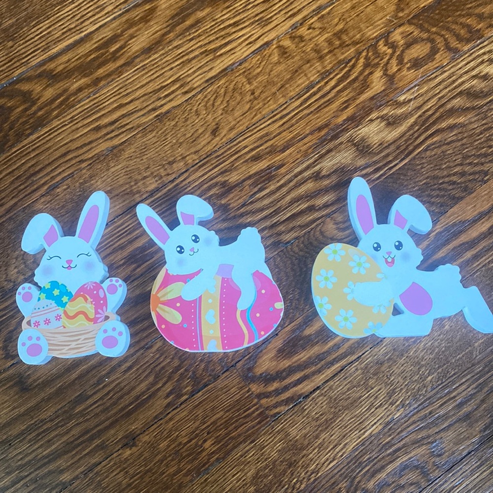 Cute Easter bunnies
